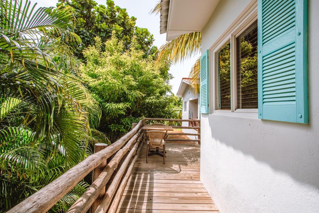 Tuk Tropical Boutique Resort Jan Thiel Willemstad Buitenkant foto