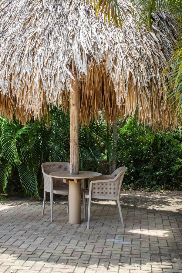 Tuk Tropical Boutique Resort Jan Thiel Willemstad Buitenkant foto